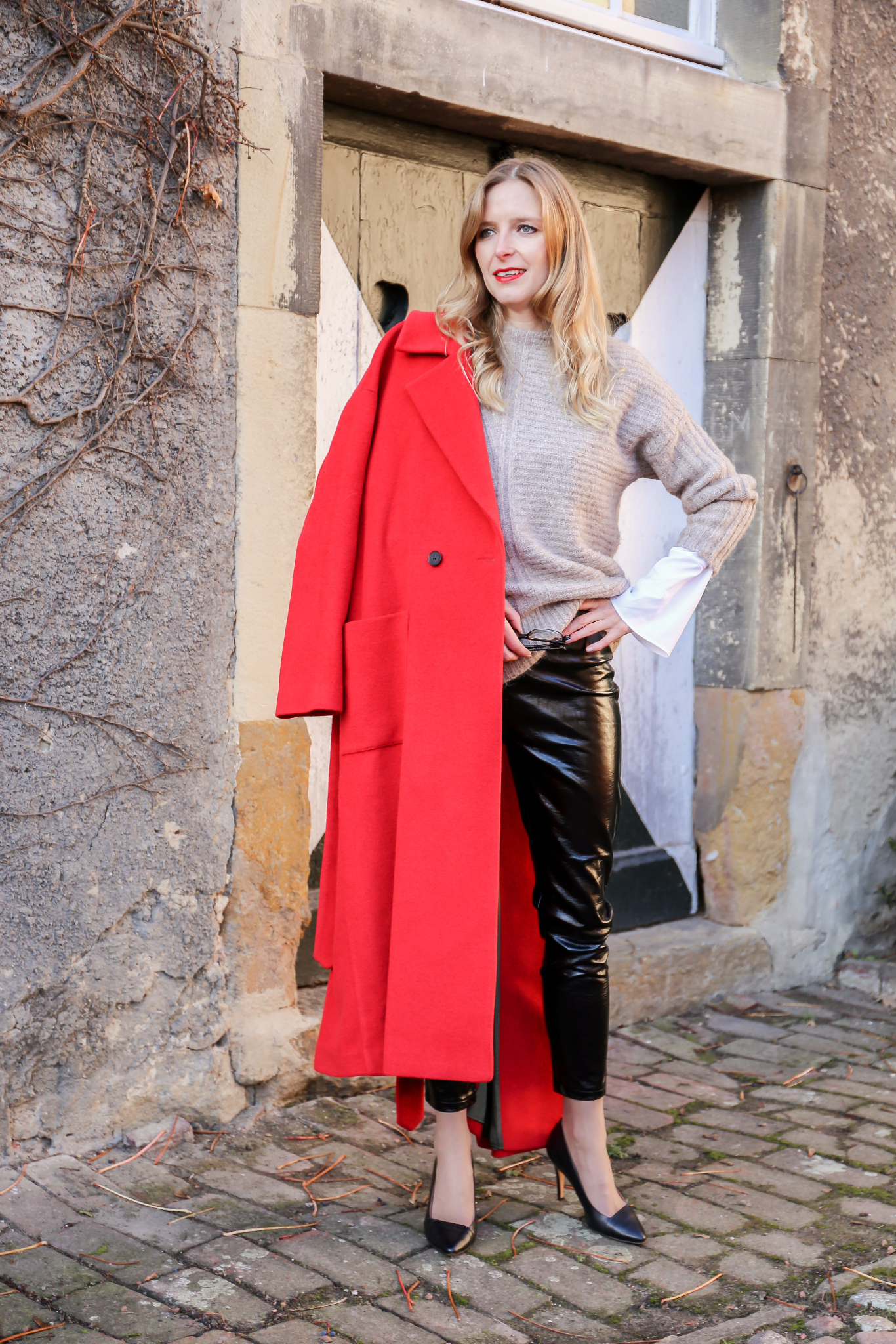 MOD-by-Monique-Fashion-Looks-Patent-Leather-Red-Coat-8