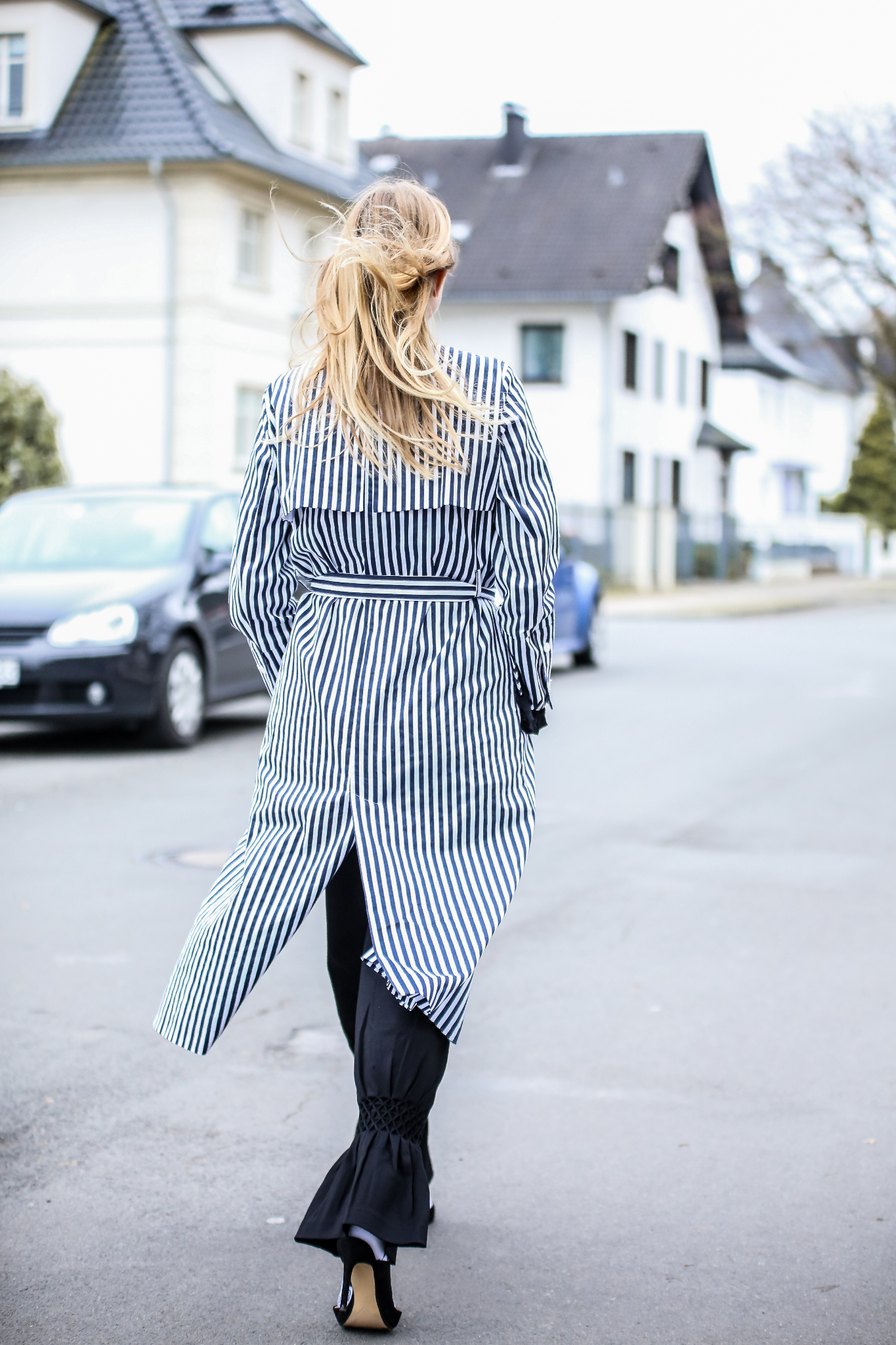 MOD-by-Monique-Fashion-Looks-Striped-Coat-Big-Volants-11