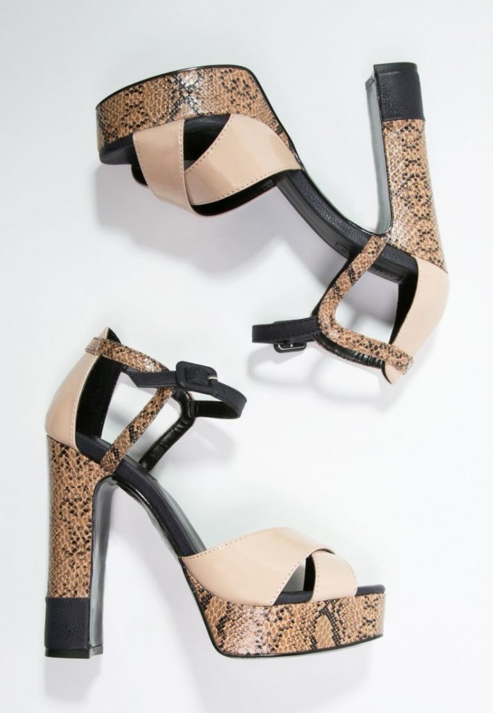 Fashion_Shopping_Snap_of_the_day_Snakeprint_Plateau_Heels (1)